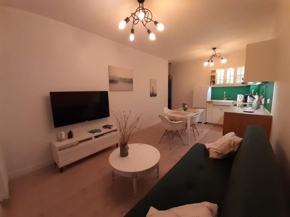Komfortowy Apartament Przy Lesie Wejherowo Exterior photo